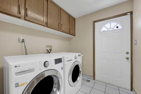 5N464 Neva Terrace Itasca IL 60143