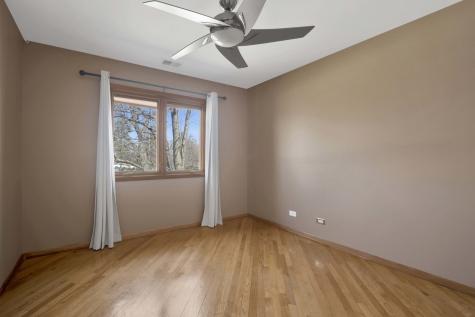 5N464 Neva Terrace Itasca IL 60143