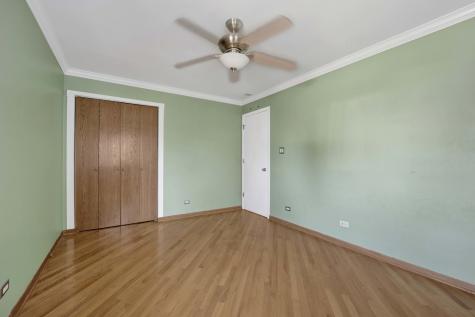 5N464 Neva Terrace Itasca IL 60143