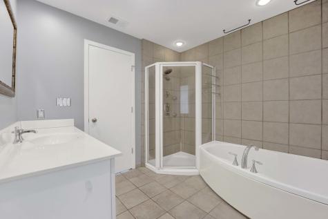 5N464 Neva Terrace Itasca IL 60143