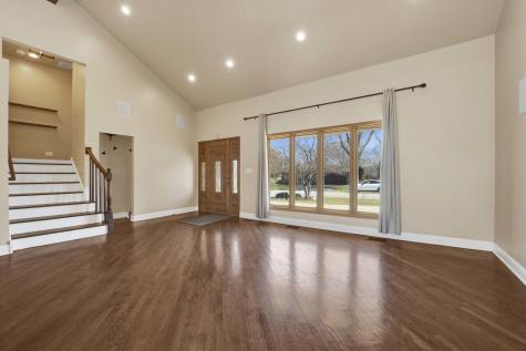 5N464 Neva Terrace Itasca IL 60143
