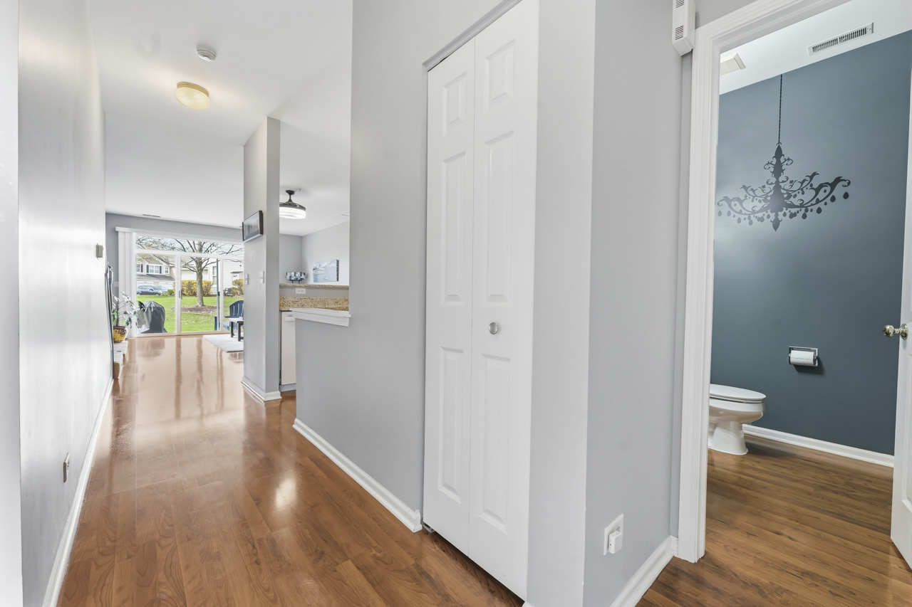 913 Genesee Drive Naperville IL 60563