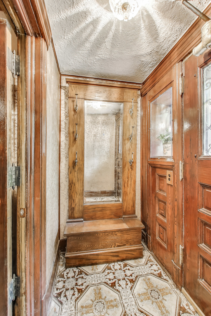 1312 North Astor Street Chicago IL 60610