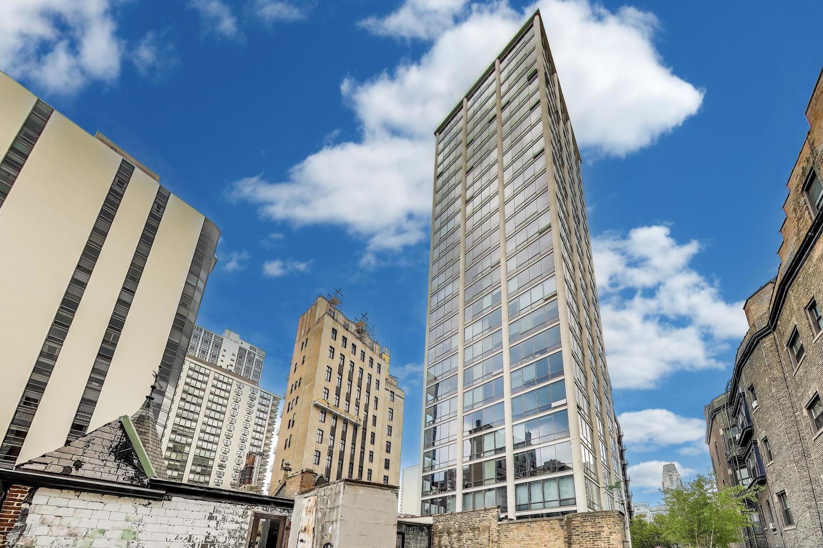 1312 North Astor Street Chicago IL 60610