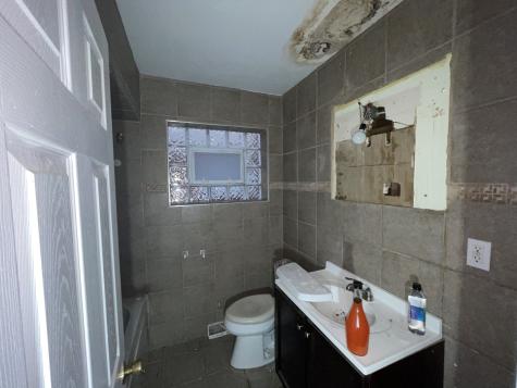 2319 West 115th Street Chicago IL 60643