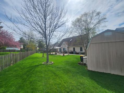 10 Ash Court Streamwood IL 60107