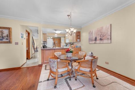 1354 West Byron Avenue Addison IL 60101