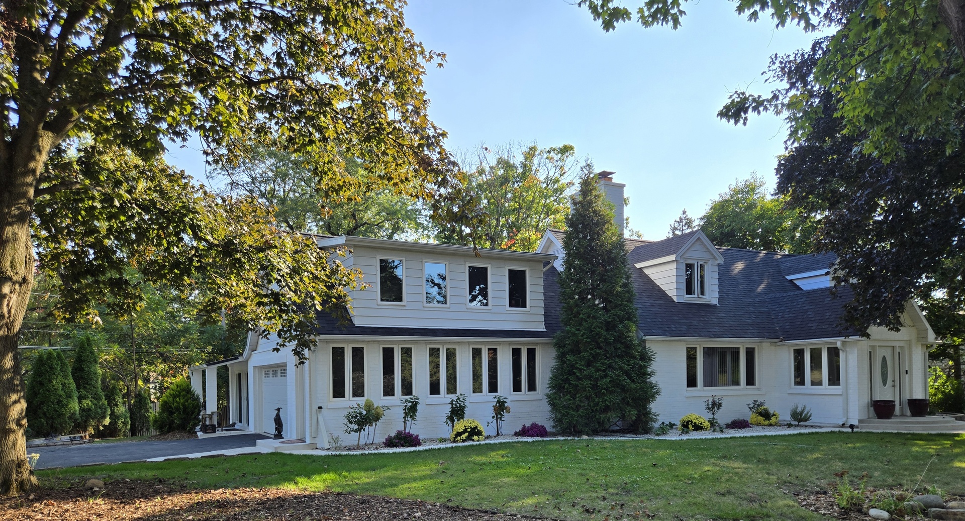 25W201 Summit Drive Naperville IL 60563