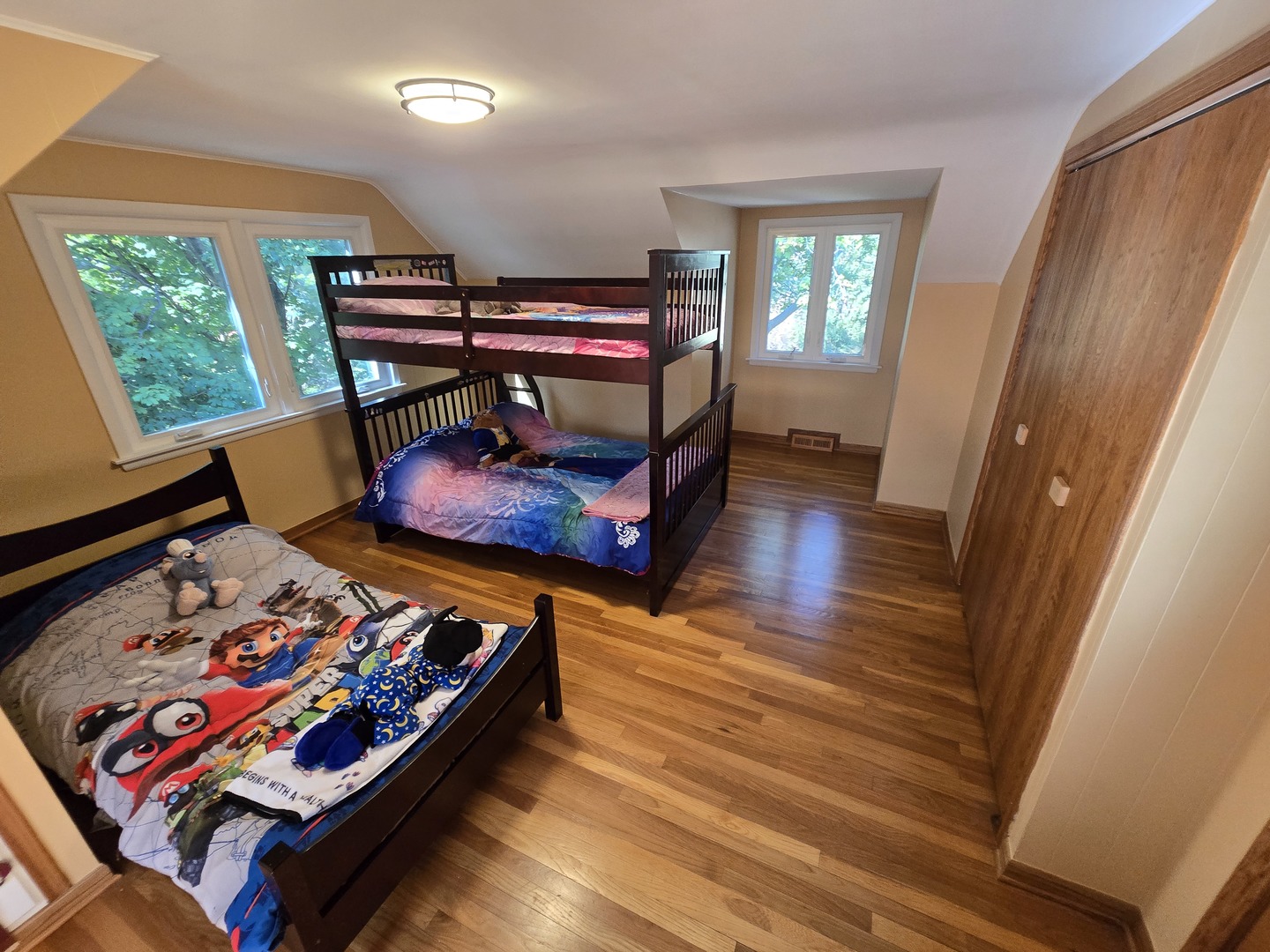 25W201 Summit Drive Naperville IL 60563