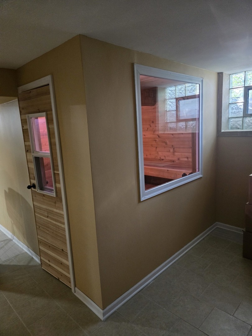 25W201 Summit Drive Naperville IL 60563