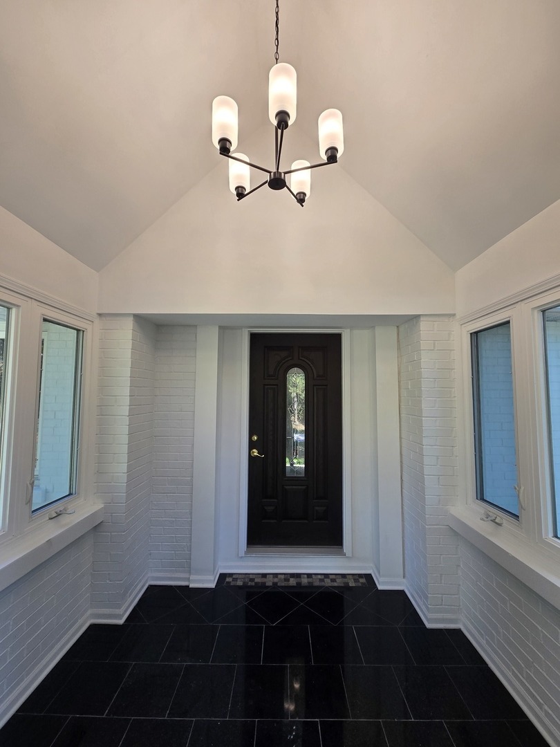 25W201 Summit Drive Naperville IL 60563