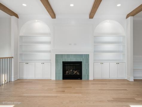 1303 West Barry Avenue Chicago IL 60657
