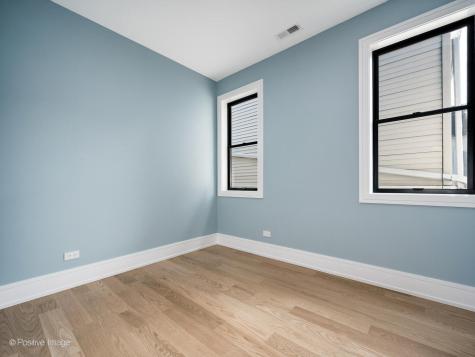 1303 West Barry Avenue Chicago IL 60657
