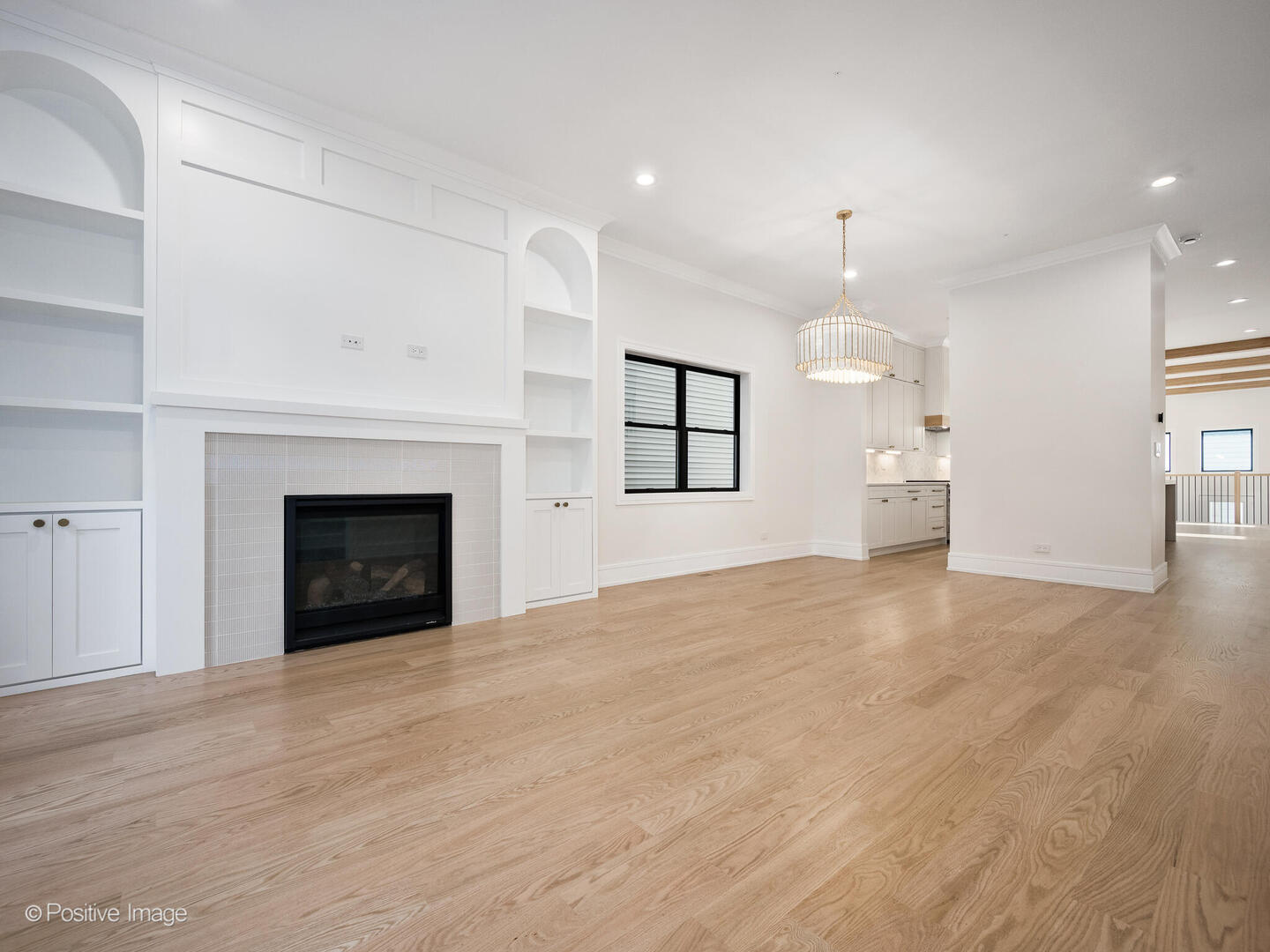 1303 West Barry Avenue Chicago IL 60657