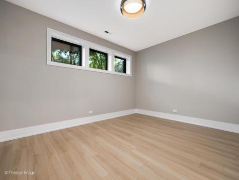 1303 West Barry Avenue Chicago IL 60657