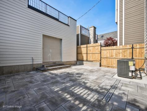 1303 West Barry Avenue Chicago IL 60657