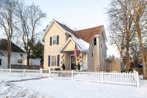 371 South Madison Street Oswego IL 60543