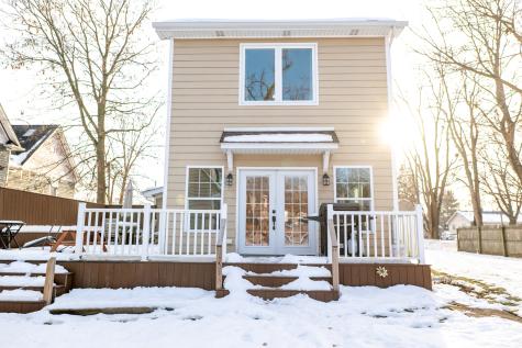 371 South Madison Street Oswego IL 60543
