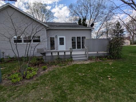 3447 Daren Drive Freeport IL 61032