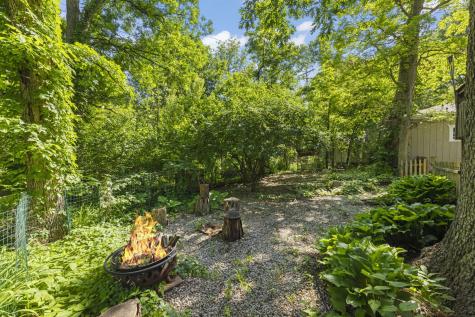 21W363 Walnut Road Glen Ellyn IL 60137