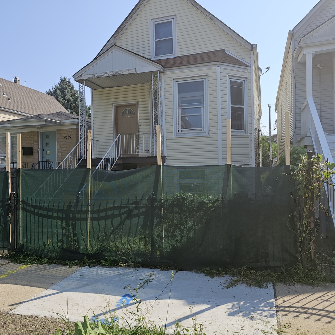 2837 North Ridgeway Avenue Chicago IL 60618