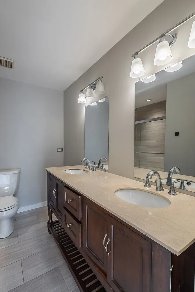 2707 North Lincoln Avenue Chicago IL 60614