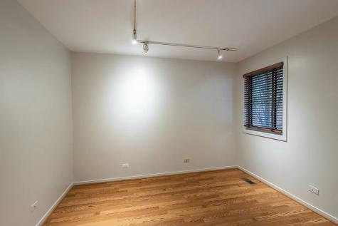 2707 North Lincoln Avenue Chicago IL 60614