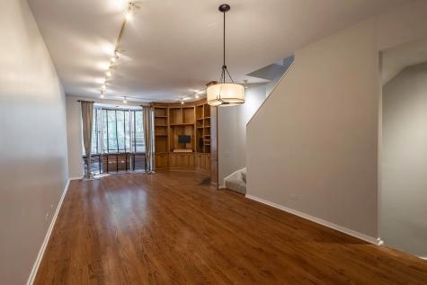 2707 North Lincoln Avenue Chicago IL 60614