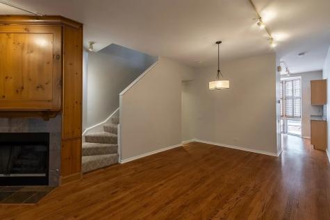 2707 North Lincoln Avenue Chicago IL 60614