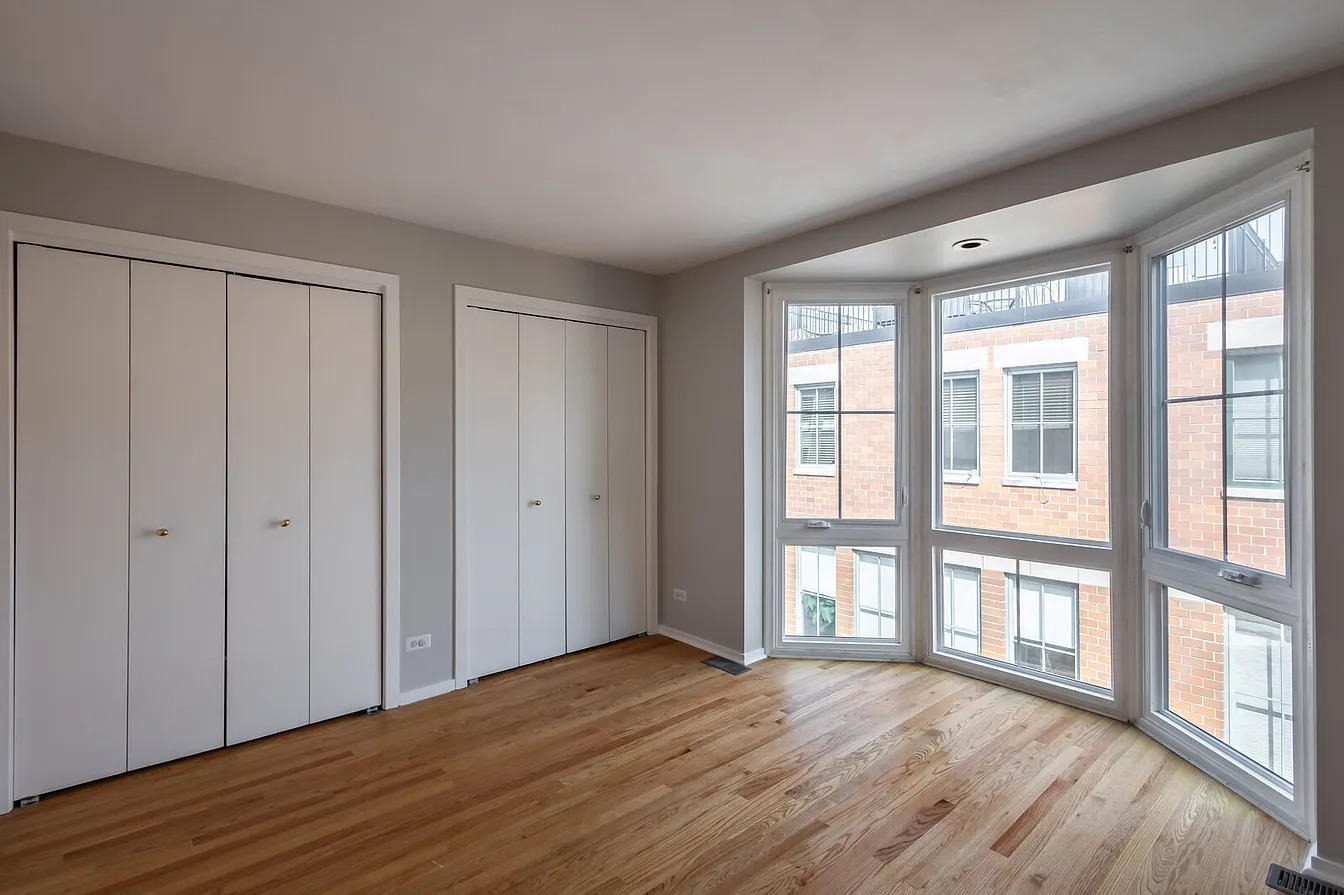 2707 North Lincoln Avenue Chicago IL 60614