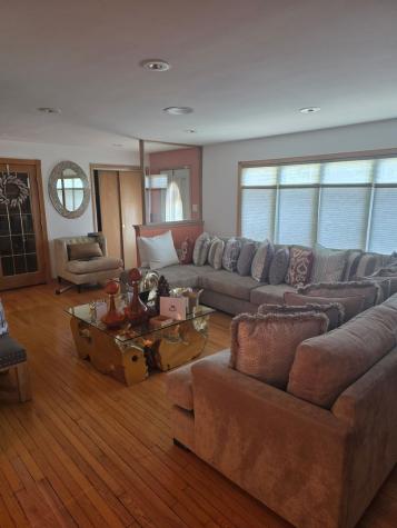 9456 South Calumet Avenue Chicago IL 60619