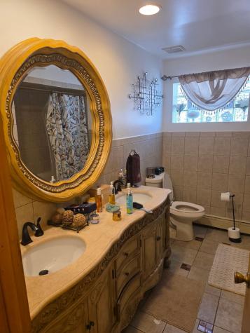 9456 South Calumet Avenue Chicago IL 60619
