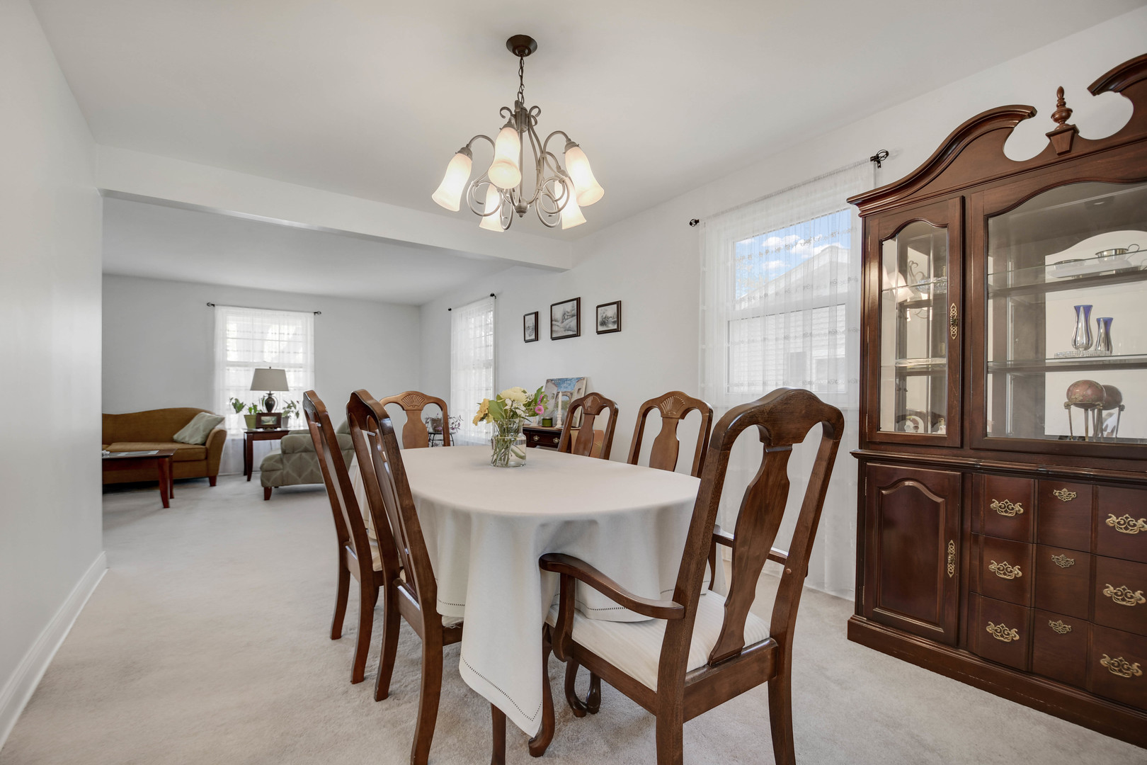6914 Richmond Avenue Darien IL 60561