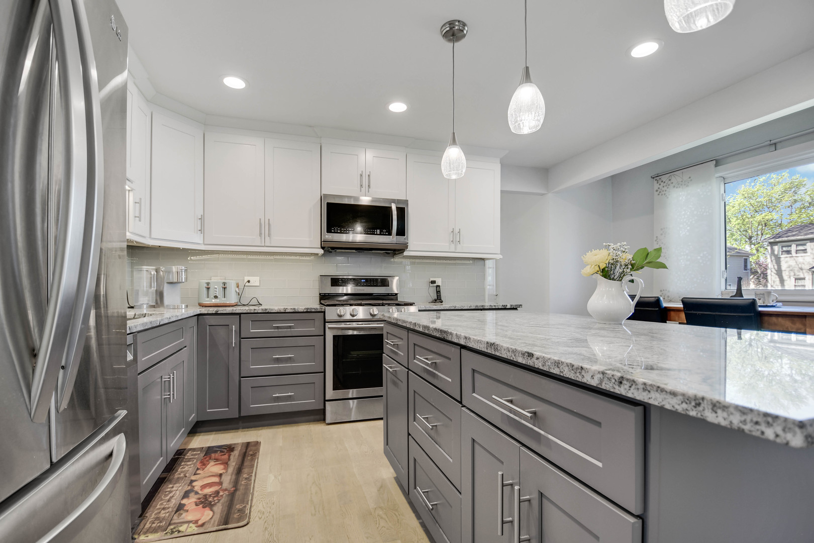 6914 Richmond Avenue Darien IL 60561