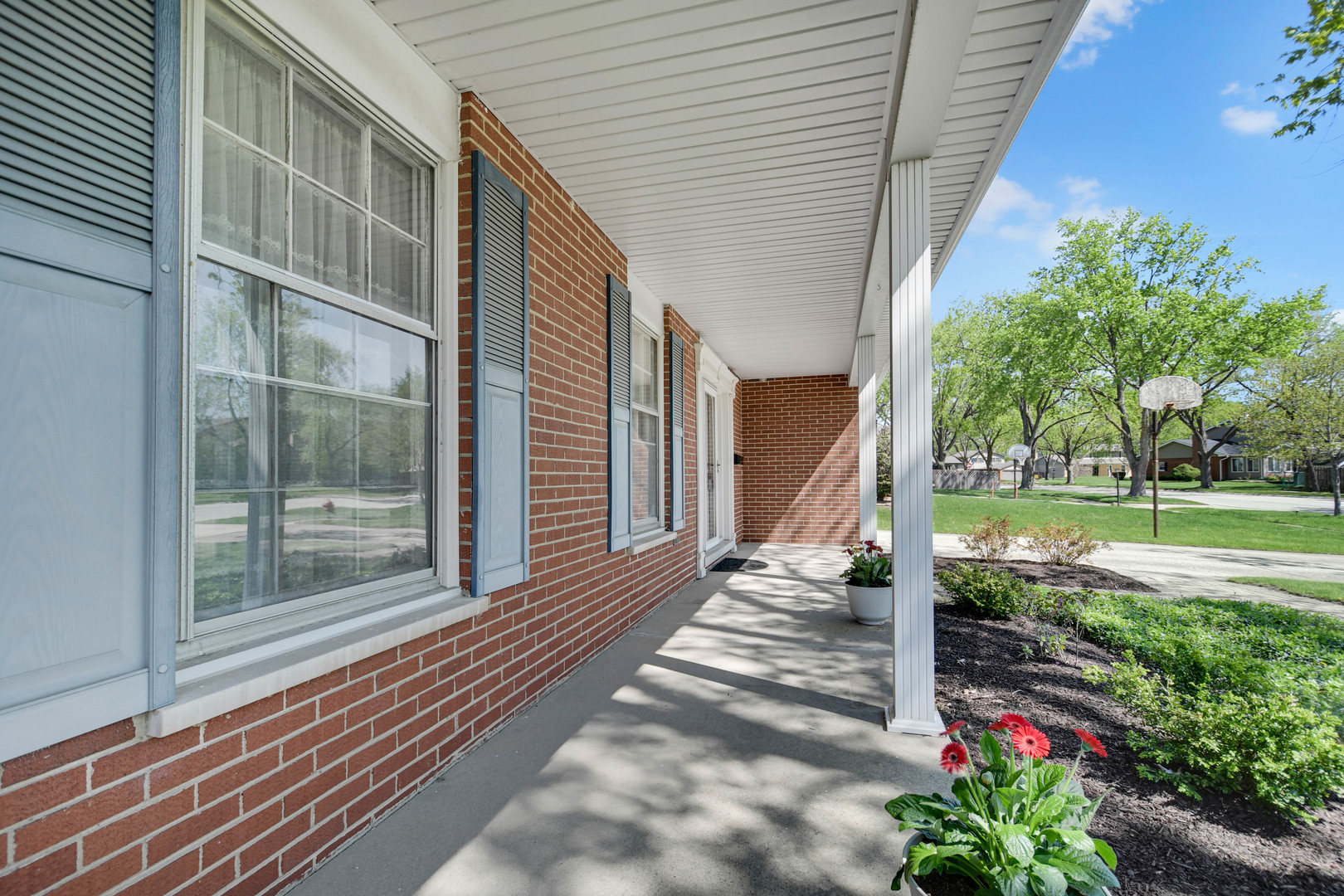 6914 Richmond Avenue Darien IL 60561