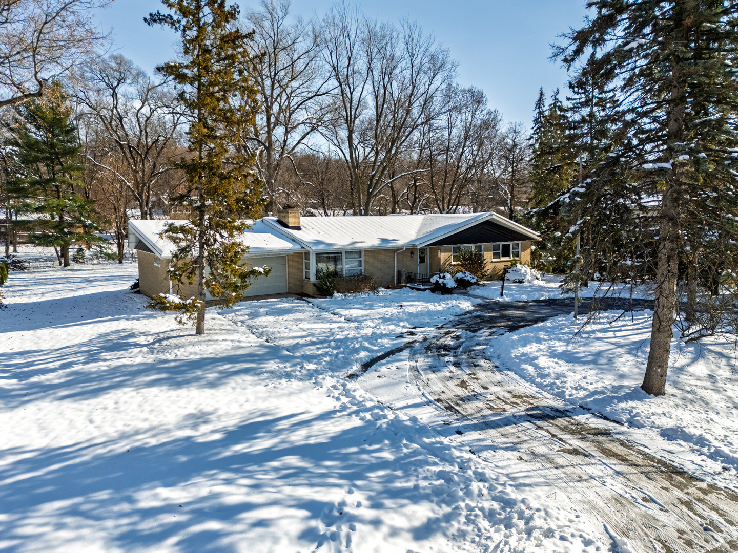 6325 Keokuk Road Indian Head Park IL 60525