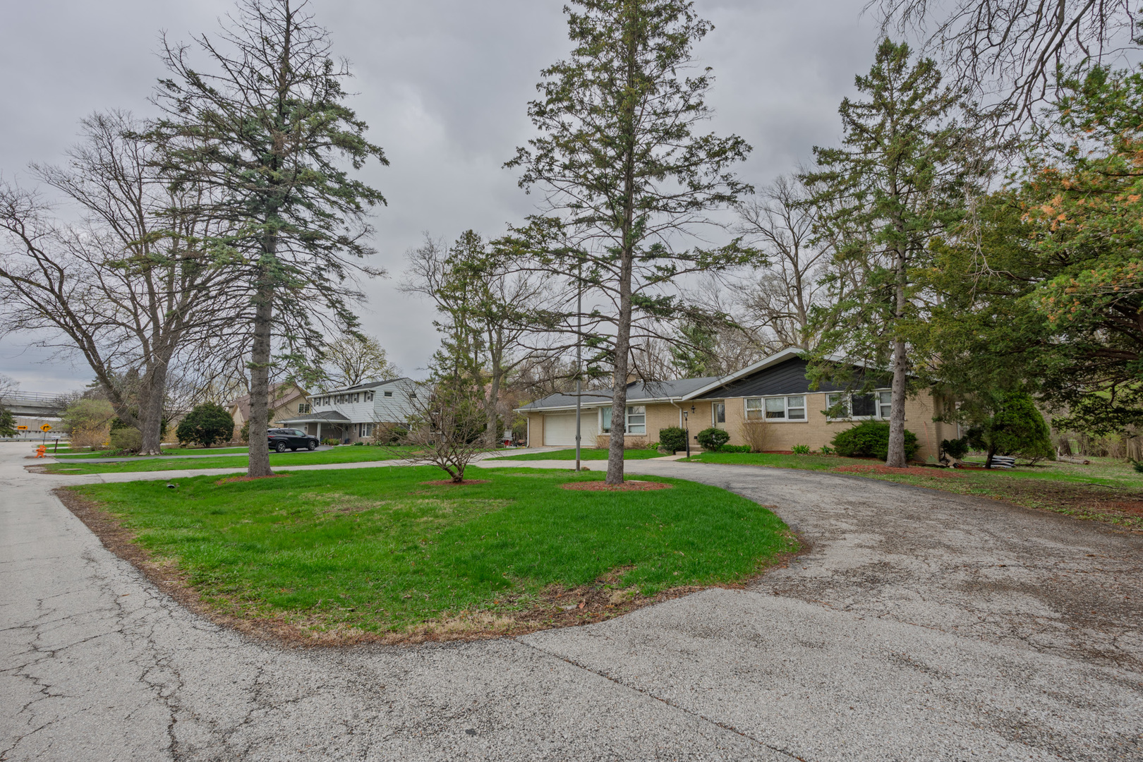 6325 Keokuk Road Indian Head Park IL 60525