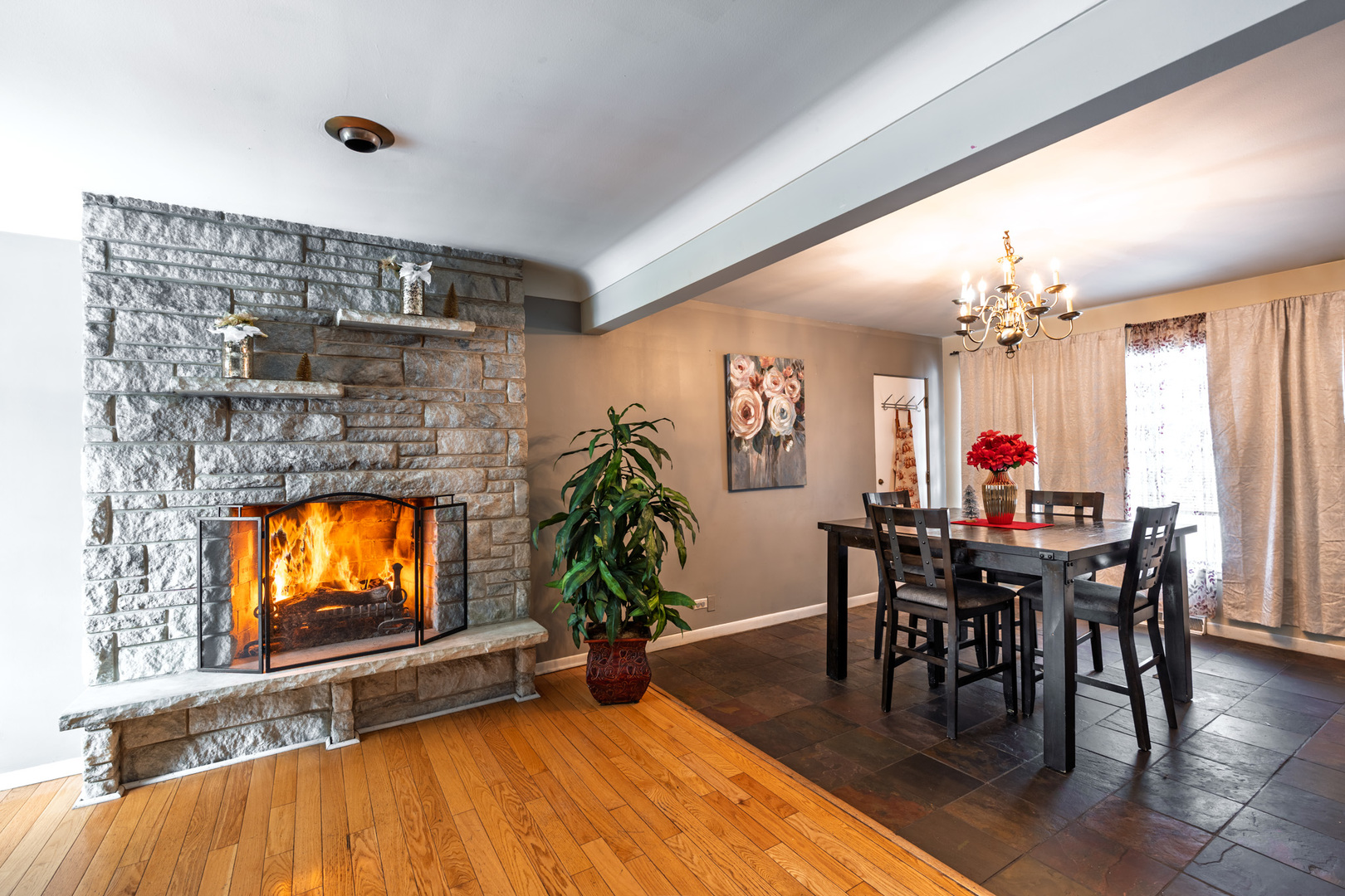 6325 Keokuk Road Indian Head Park IL 60525