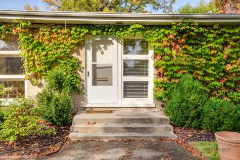 2013 Castlewood Road Highland Park IL 60035