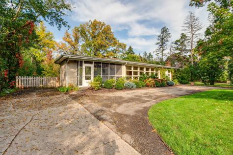 2013 Castlewood Road Highland Park IL 60035