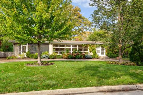 2013 Castlewood Road Highland Park IL 60035