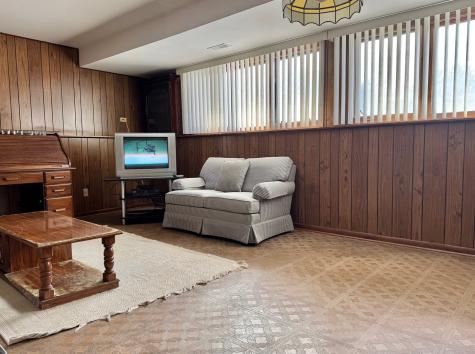 250 Anita Street Des Plaines IL 60016
