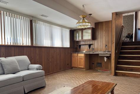 250 Anita Street Des Plaines IL 60016