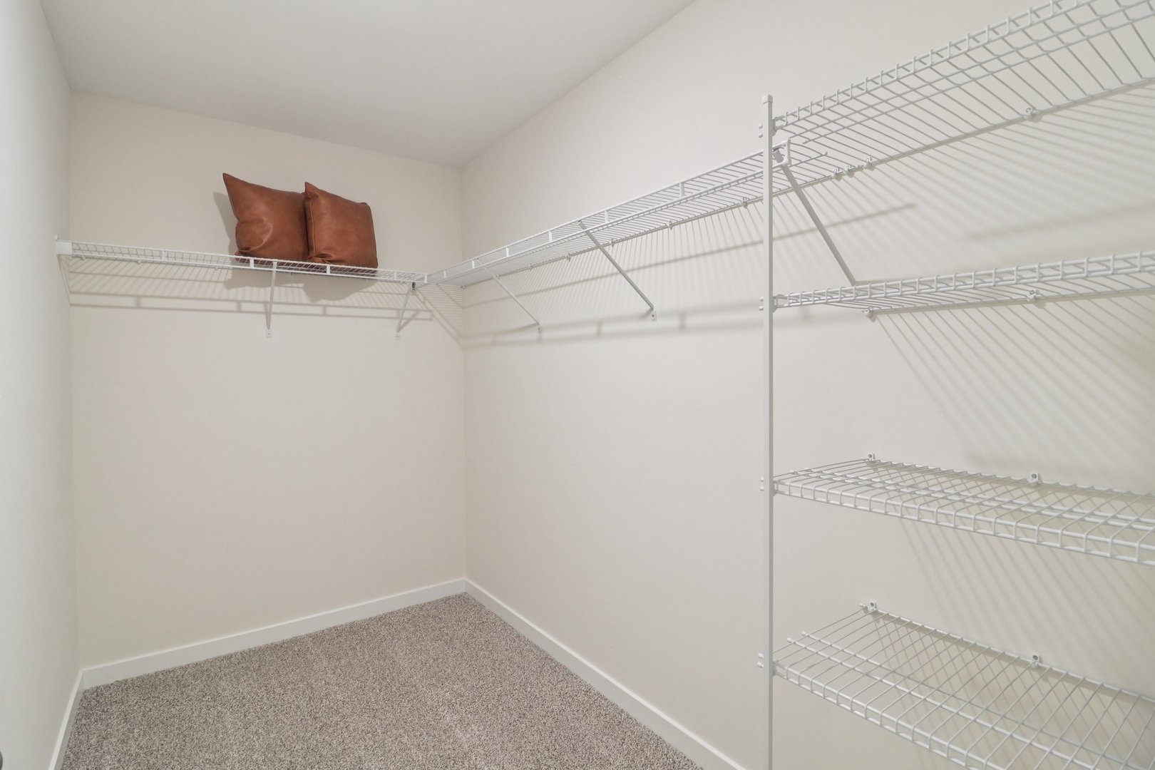 1721 Stable Lane Aurora IL 60503