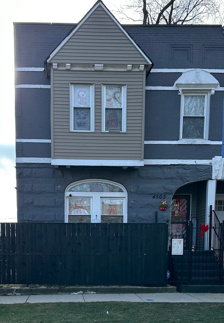 4503 West Congress Parkway Chicago IL 60624