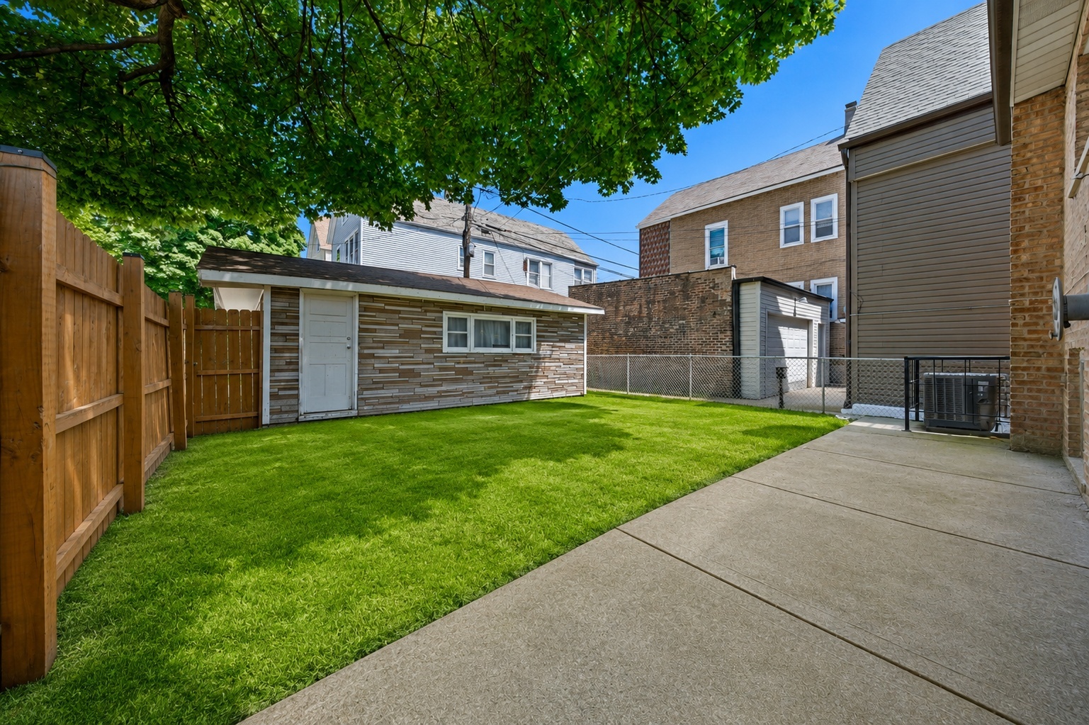 2524 West 45th Street Chicago IL 60632