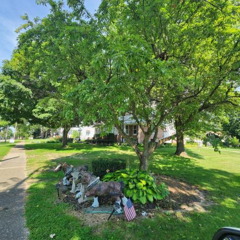 330 East Locust Street Watseka IL 60970