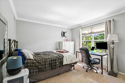 14087 Glenwood Court Libertyville IL 60048