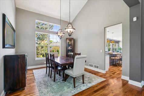 14087 Glenwood Court Libertyville IL 60048
