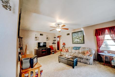 615 South 5th Street Watseka IL 60970